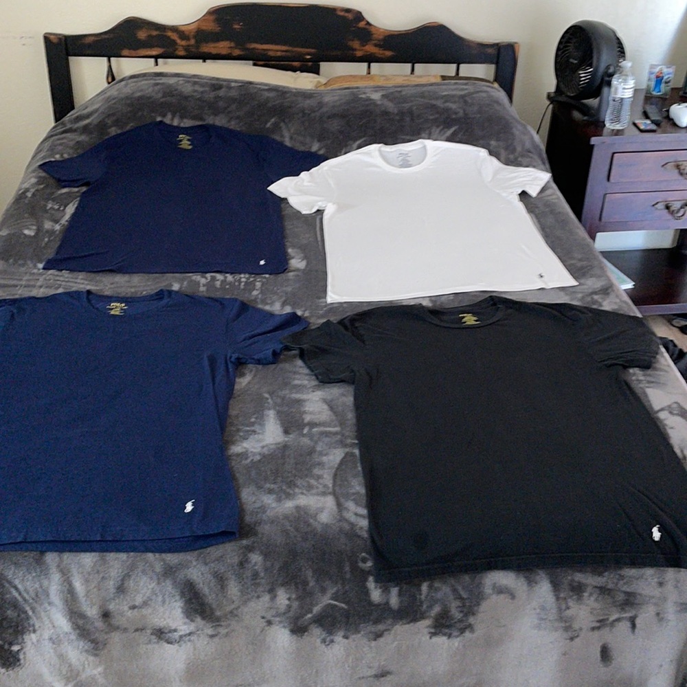 4 polo shirts